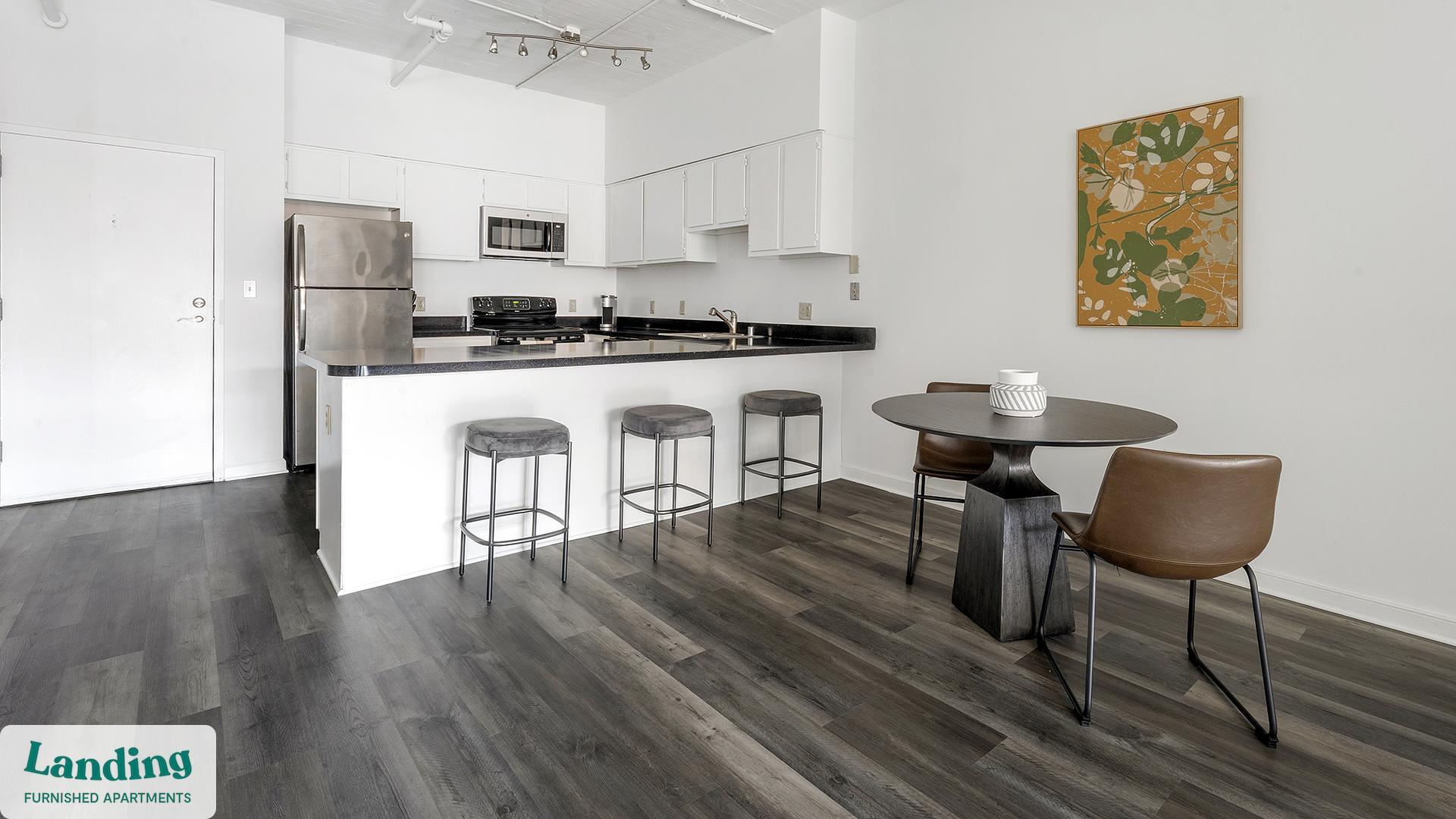 Building Photo - 222 E Saratoga St