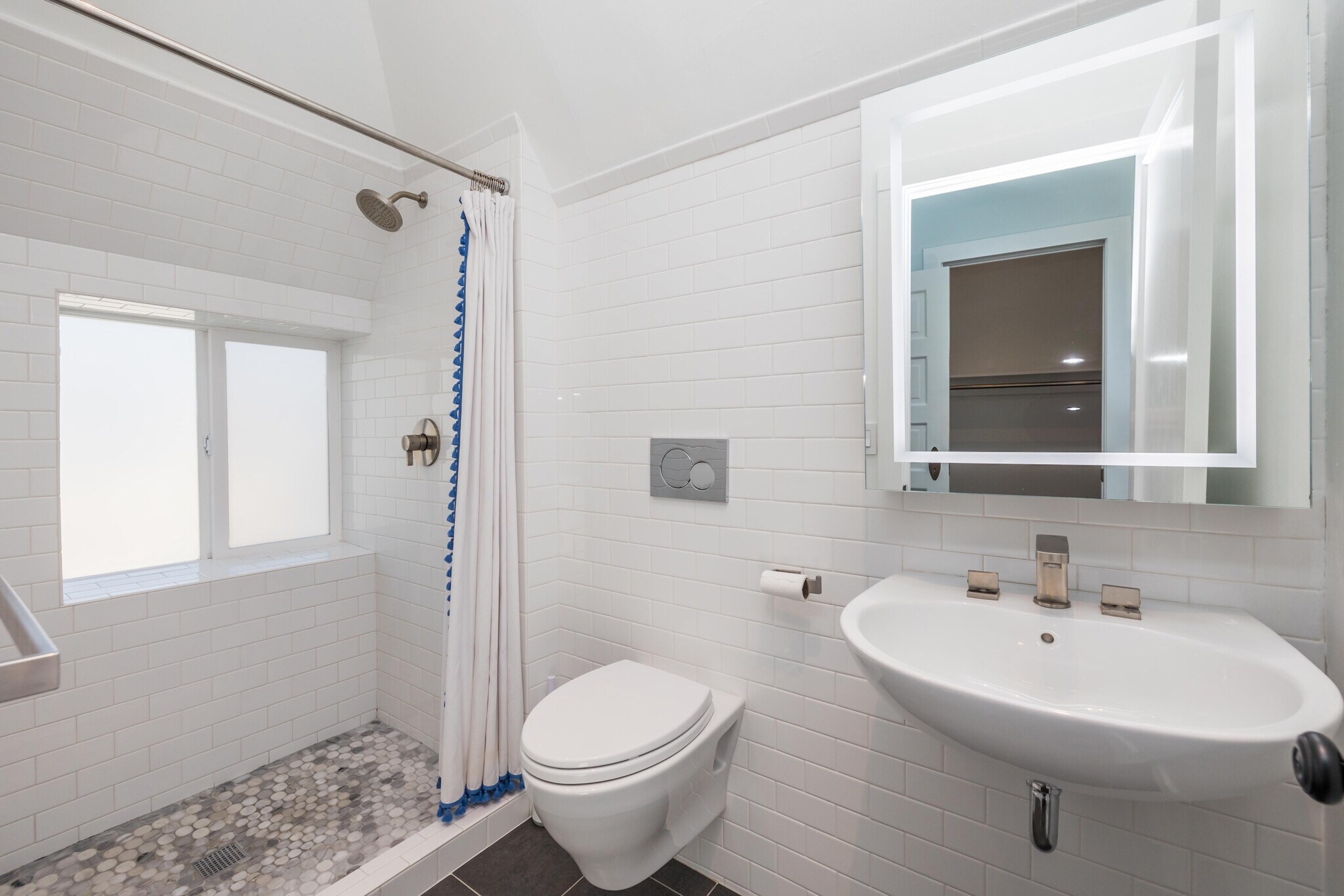 Building Photo - 1392 McAllister St