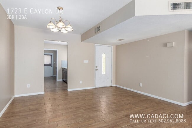 Building Photo - 1723 E Gaylon Dr