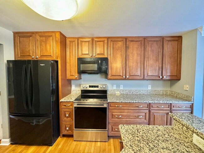 Building Photo - 3 Bedroom, 2.5 Bathroom w/ Bonus Room and 2 Car Garage in McKay's Mill