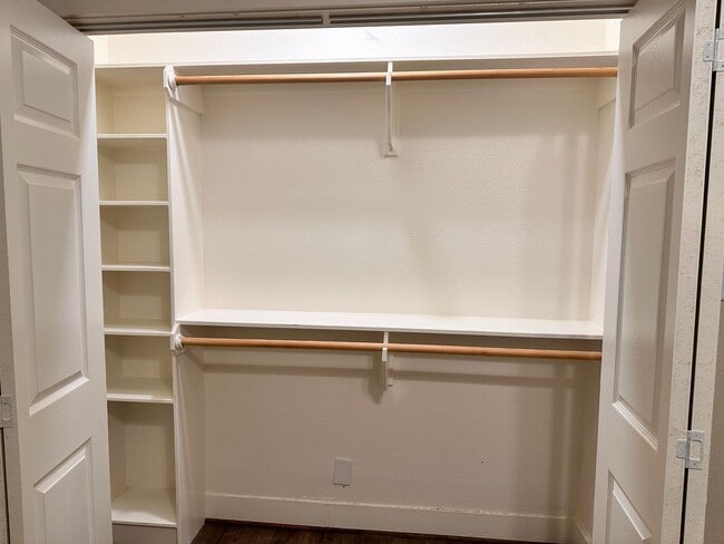 Building Photo - 3 Bed House Close to Historical Downtown Bryan