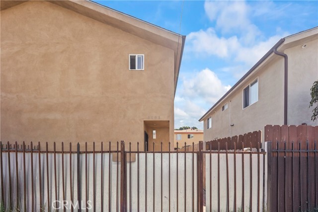 Building Photo - 6102 S San Pedro St