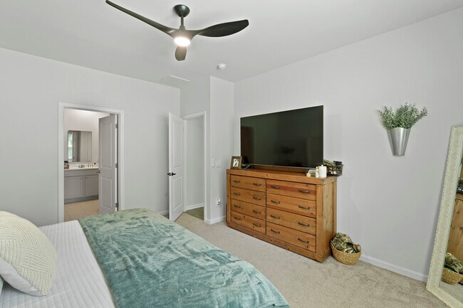 Building Photo - 41 Gypsea Ln