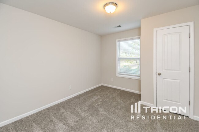 Building Photo - 937 Dawsons Park Wy