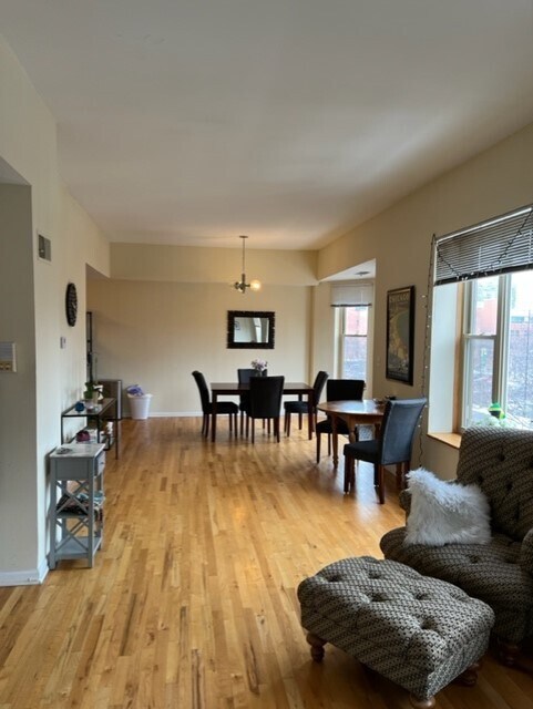 Building Photo - 3916 N Fremont St