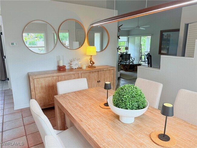 Building Photo - 337 Emerald Bay Cir