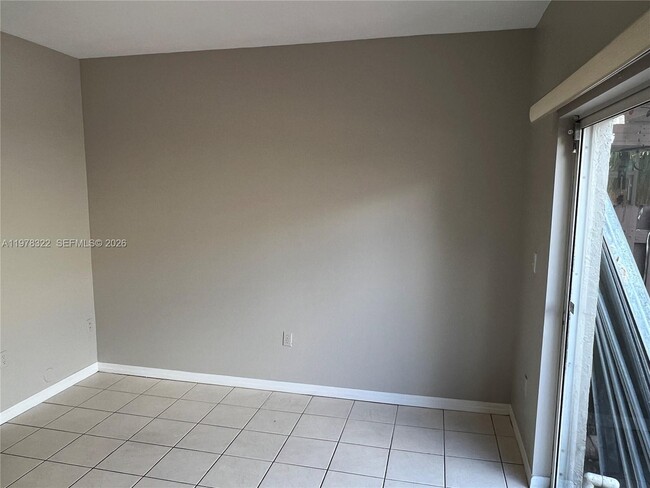 Building Photo - 110 SW 109th Ave