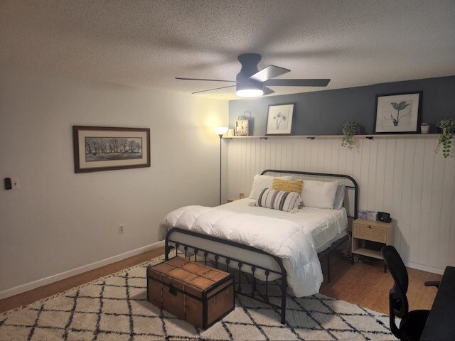Master bedroom - 4-45 Skyline Dr