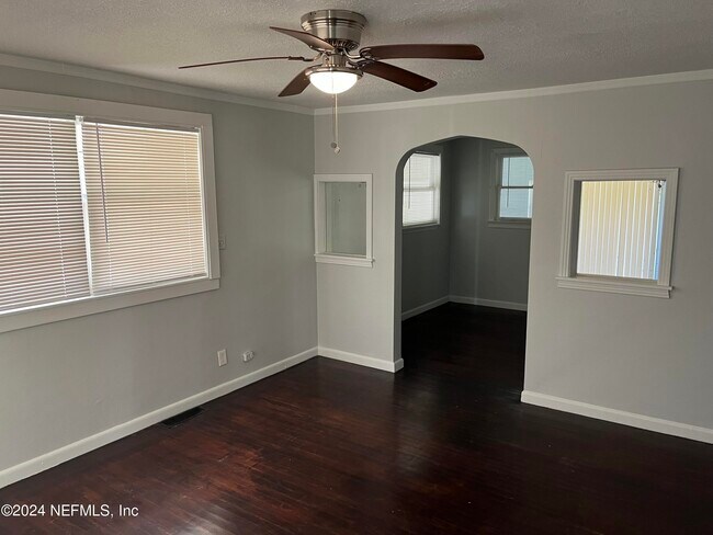 Building Photo - 5246 Poppy Dr