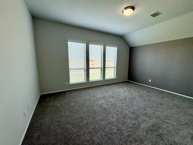 Building Photo - 31310 Wildflower Fld Ct