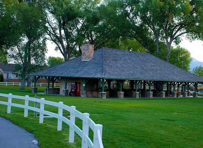 Building Photo - GORGEOUS SARATOGA SPRINGS HOME!!!