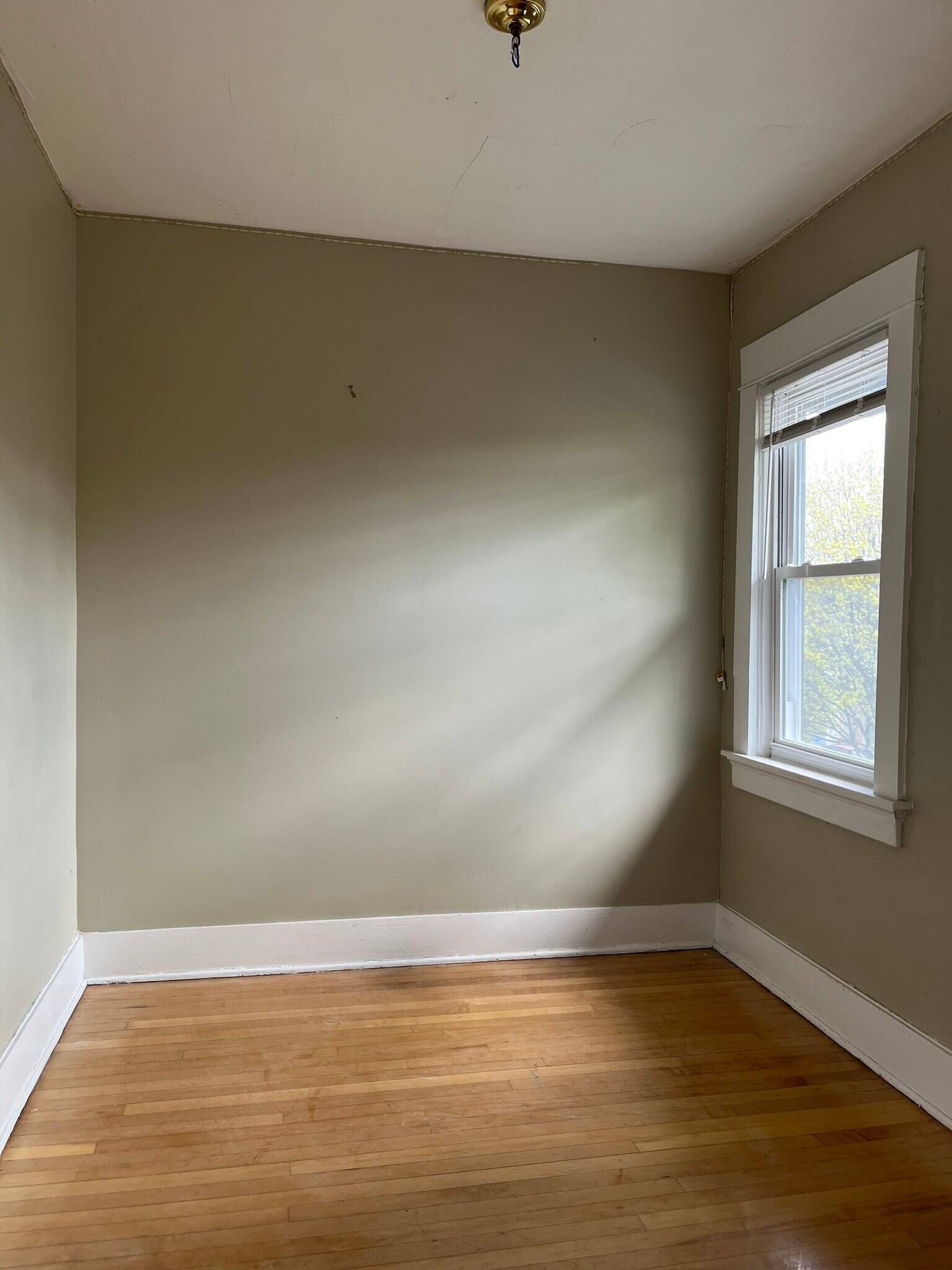 Building Photo - 3459 N Oakland Ave