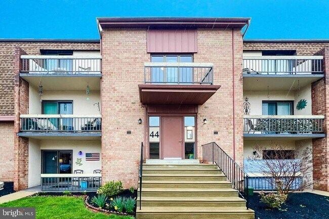 Building Photo - 44303 Delaire Landing Rd