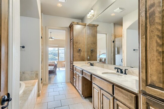 Building Photo - 429 Marina Village Cove