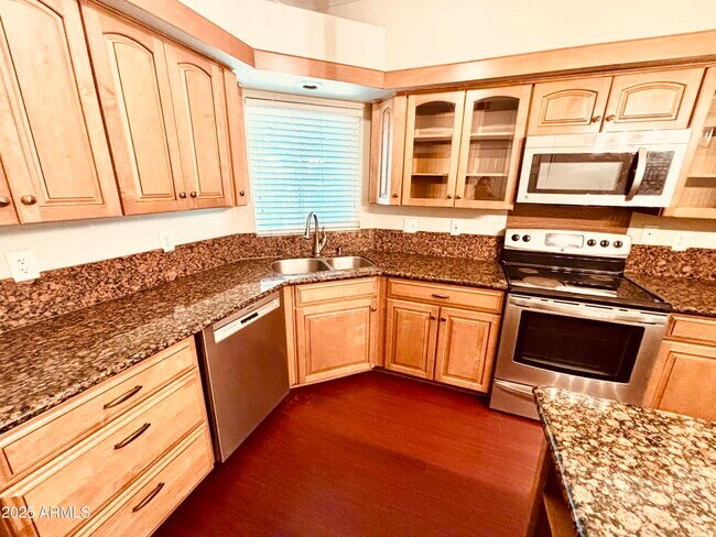 Building Photo - 3463 N Verano Ct