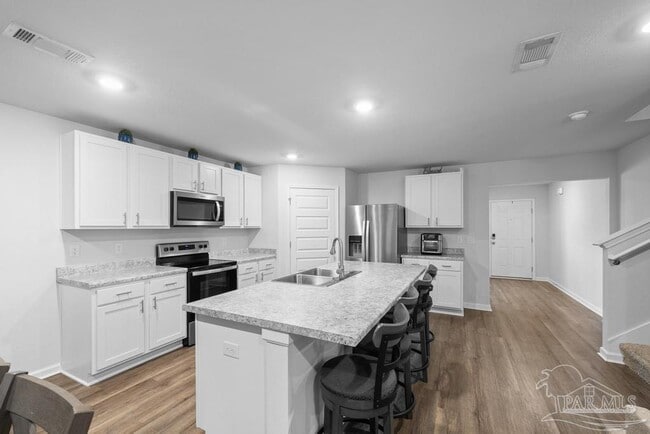 Building Photo - 5213 Peach Dr