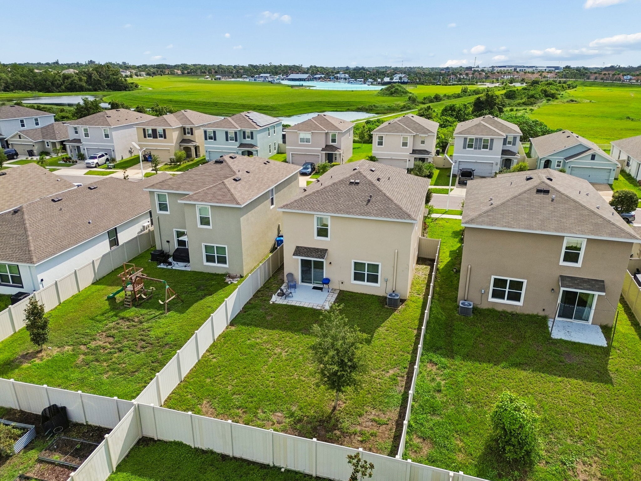 Building Photo - 17053 Oval Rum Dr