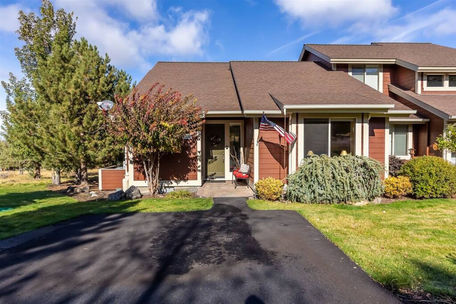 Building Photo - 11043 Village Loop