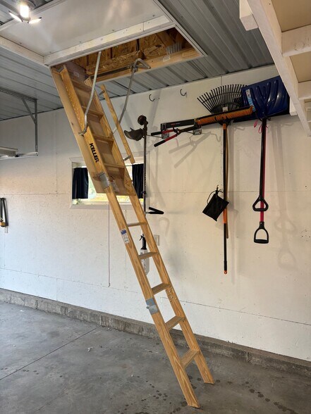 Building Photo - 3306 Champion Dr
