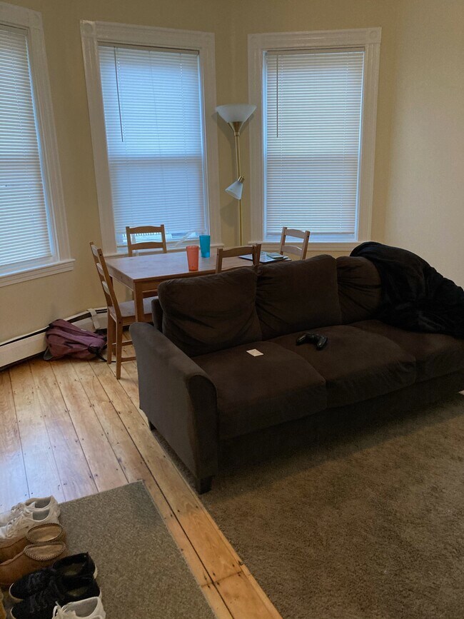 Building Photo - 101 Calumet St