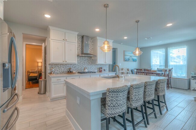 Building Photo - 15006 La Strada Dr