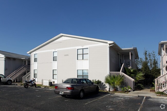 Building Photo - 1275 Redwood Ln