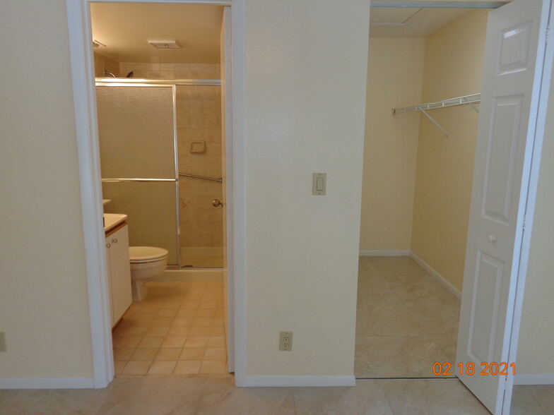 Master Bathroom and Walk-in Closet - 2114 SW Silver Pine Way