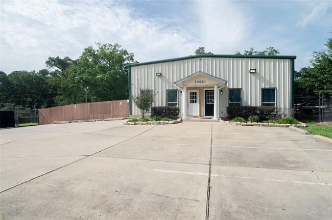 Building Photo - 10430 FM 1097