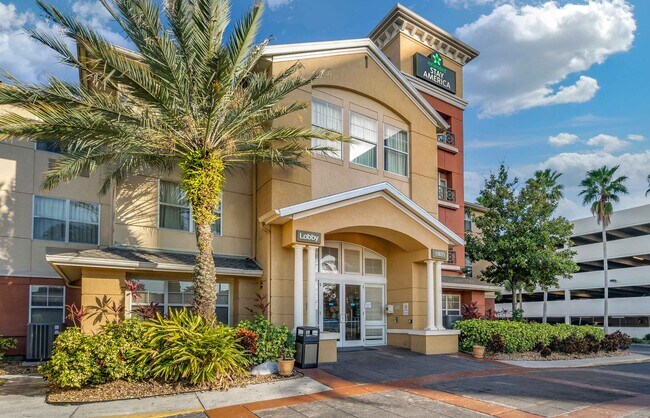 Building Photo - 1805 N Westshore Blvd