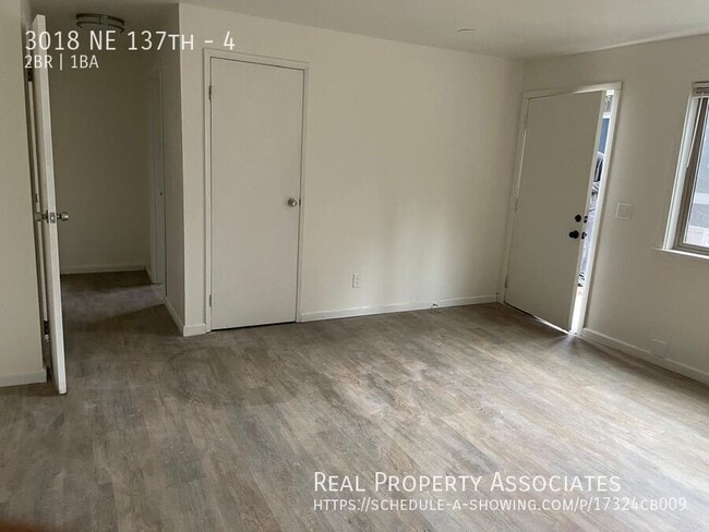 Building Photo - 3018 NE 137th St