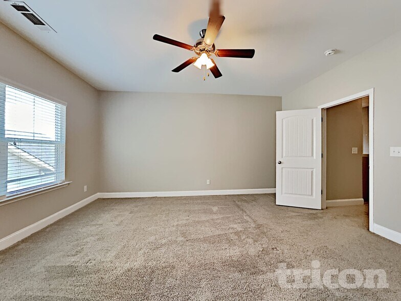 Building Photo - 115 Orchard Ln
