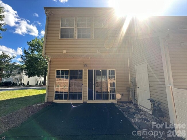 Building Photo - 6626 Rothchild Dr