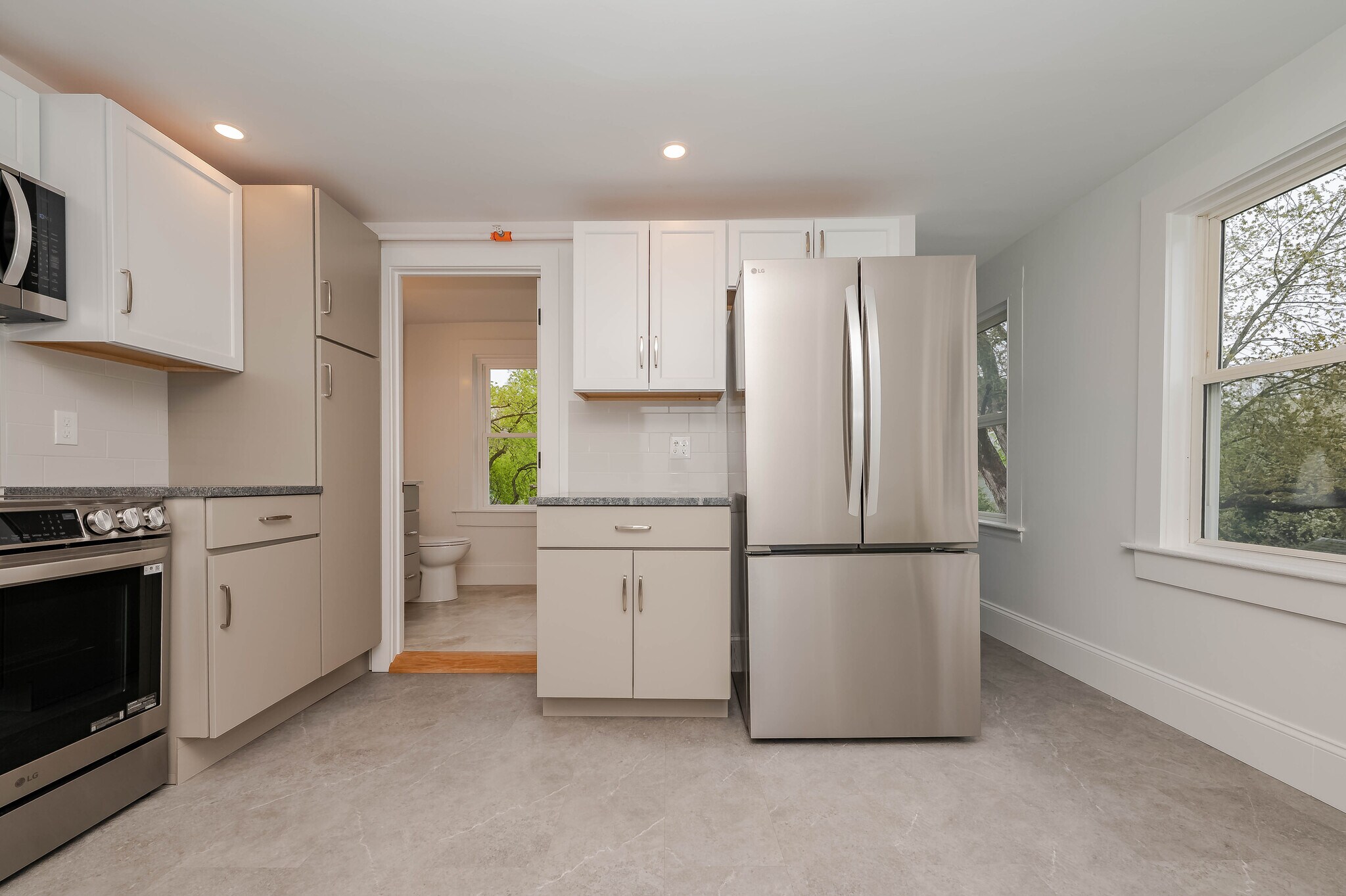 Building Photo - 361 Miller Ave