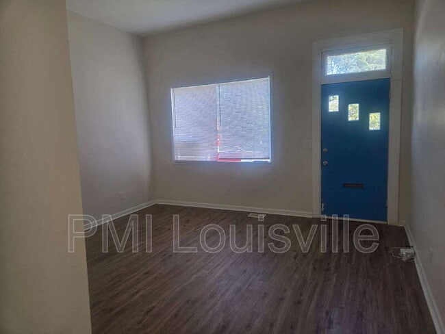 Building Photo - 714 E Kentucky St