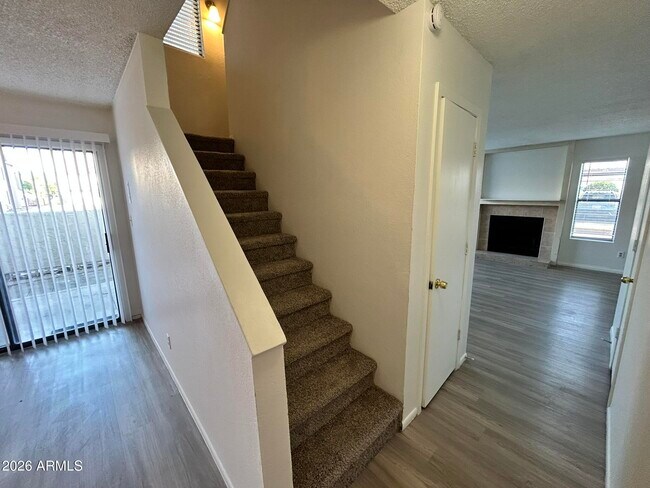 Building Photo - 2040 S Longmore