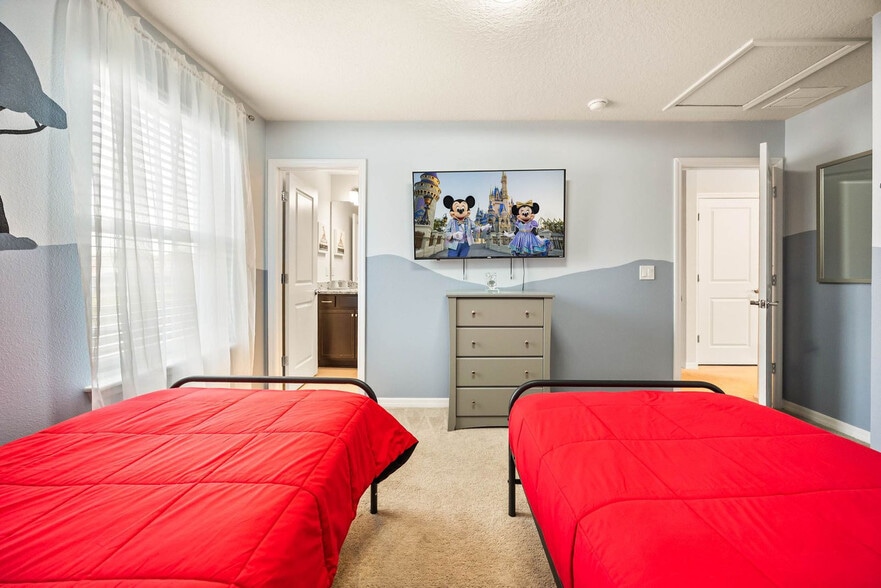 Building Photo - 4039 Lana Ave