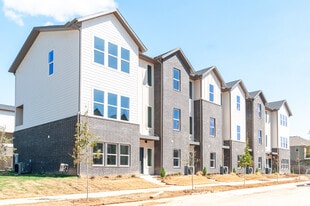 Building Photo - The Meadowland Townhomes