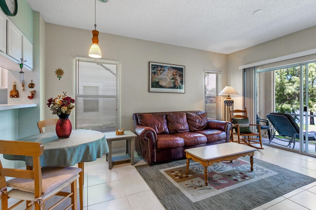 Building Photo - 4976 Palmbrooke Cir