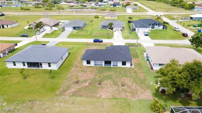 Building Photo - 1829 NW 7th Pl