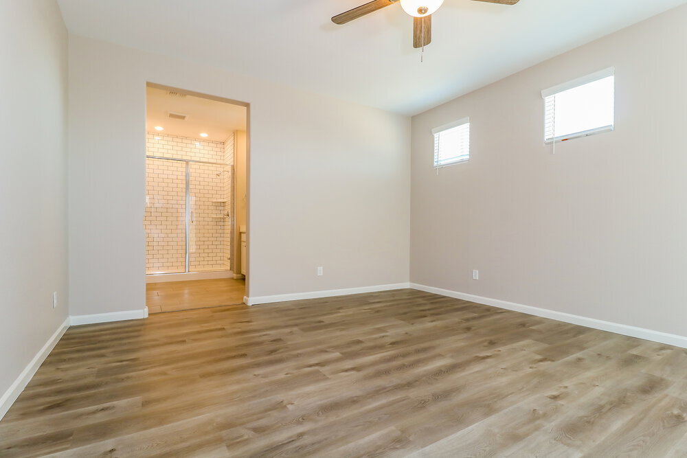 Building Photo - 20251 W Buchanan St