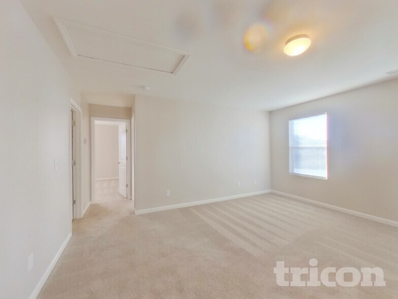 Building Photo - 178 Hidden Lakes Rd