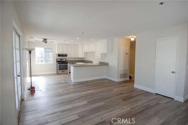 Building Photo - 142 W Marquita