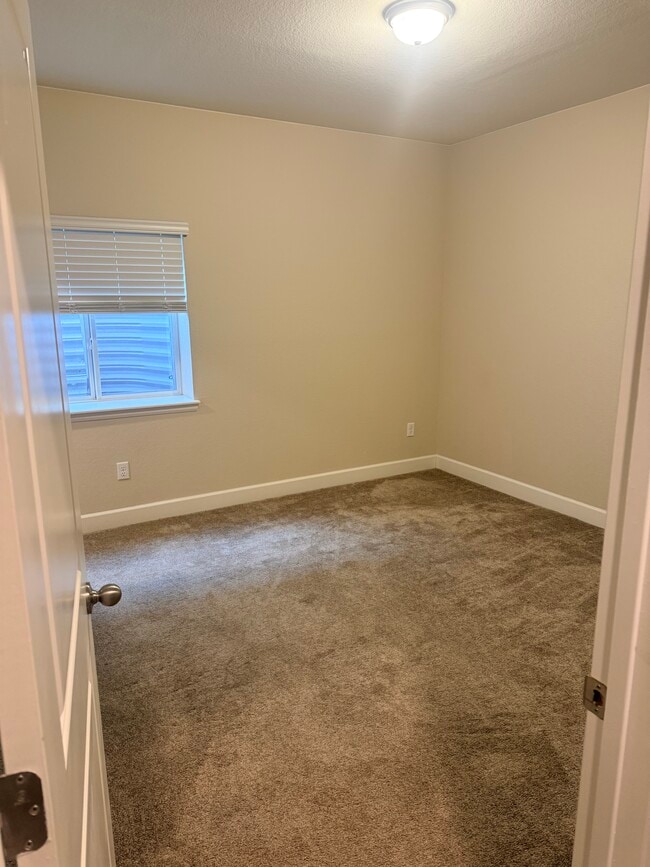 Building Photo - 5908 Wheatberry Dr