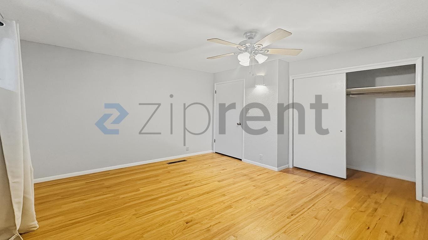 Building Photo - 5544 N Poplar Ave