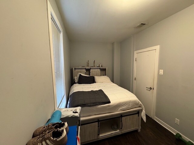 Building Photo - 1431 N Springfield Ave