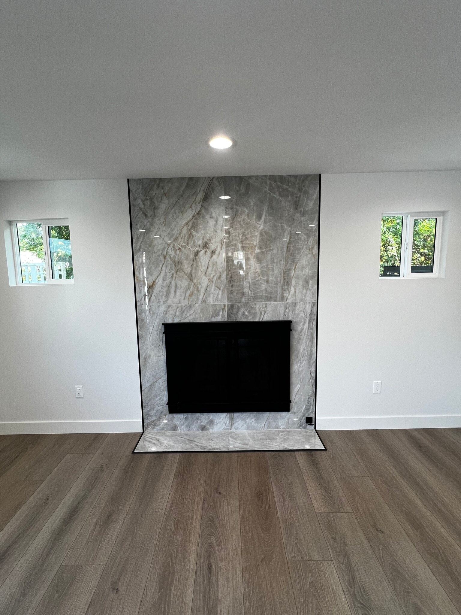 Building Photo - 14939 Tuba St