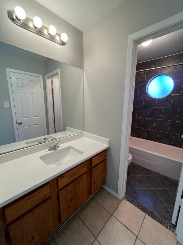 Building Photo - 4501 Dorsett Oaks Cir