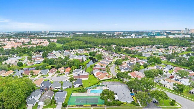 Building Photo - 5730 Parkview Lake Dr