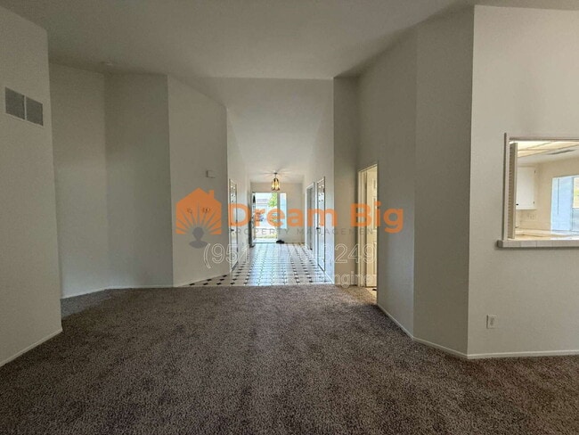Building Photo - 1585 Stoneykirk Dr