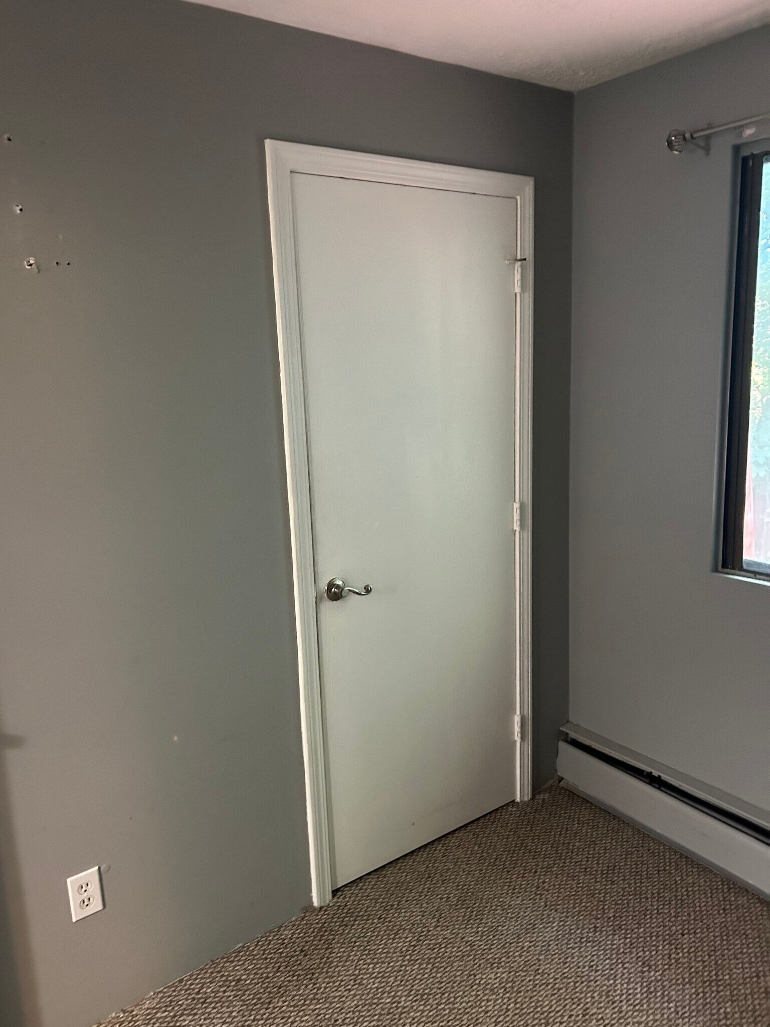 Building Photo - 545 Calef Rd